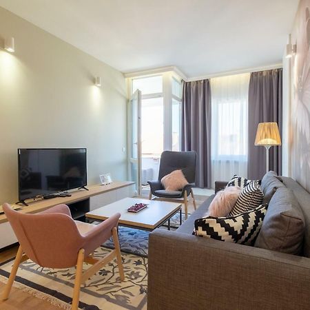 Vitosha Blvd Luxury 2-Bedroom, 2-Bathroom With Balcony Sofia Extérieur photo
