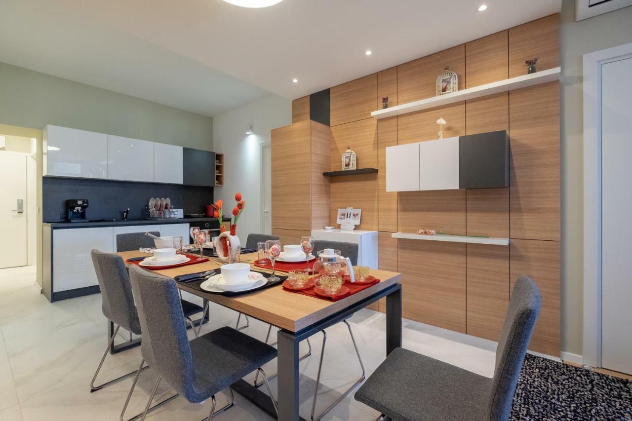 Vitosha Blvd Luxury 2-Bedroom, 2-Bathroom With Balcony Sofia Extérieur photo