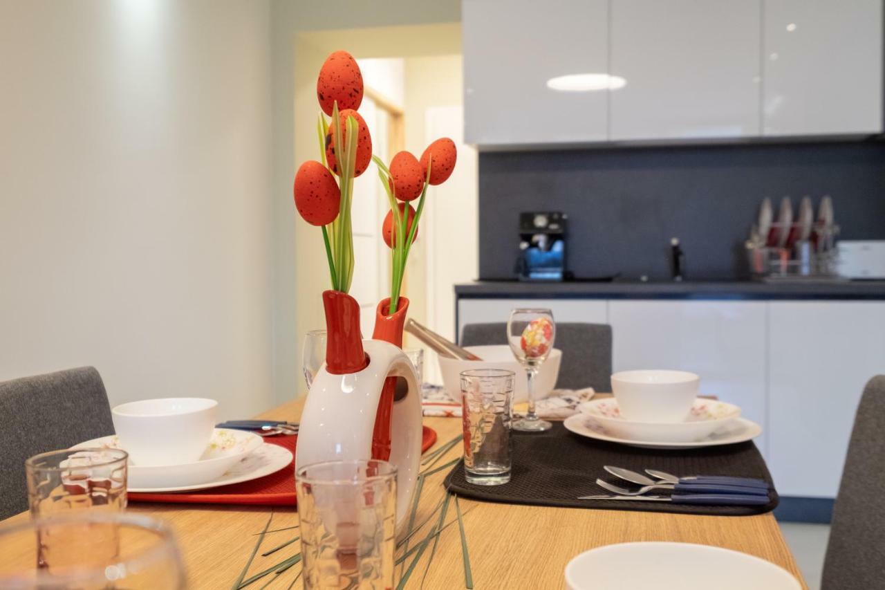 Vitosha Blvd Luxury 2-Bedroom, 2-Bathroom With Balcony Sofia Extérieur photo