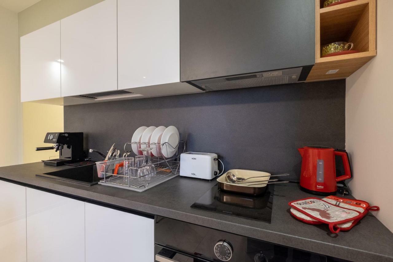 Vitosha Blvd Luxury 2-Bedroom, 2-Bathroom With Balcony Sofia Extérieur photo