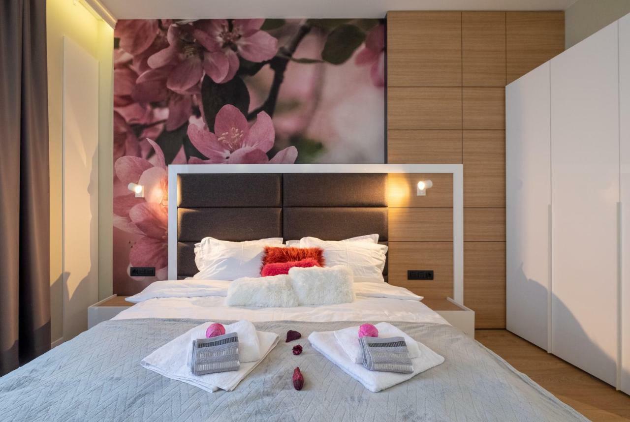Vitosha Blvd Luxury 2-Bedroom, 2-Bathroom With Balcony Sofia Extérieur photo